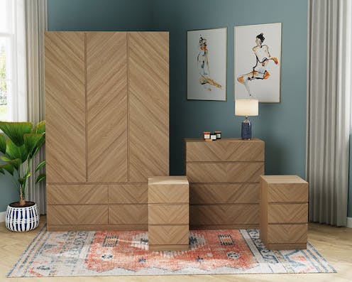 Rapyal Stores Catania 3 Piece Bedroom Set [duplicate]