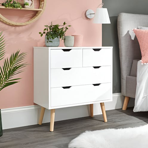 RS Nyborg 2+2 Drawer Chest White