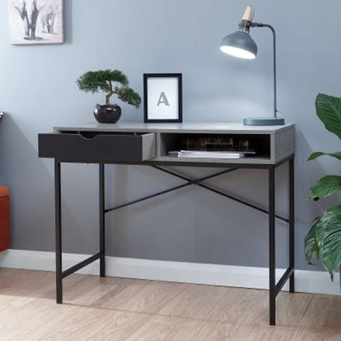 GFW Telford Desk
